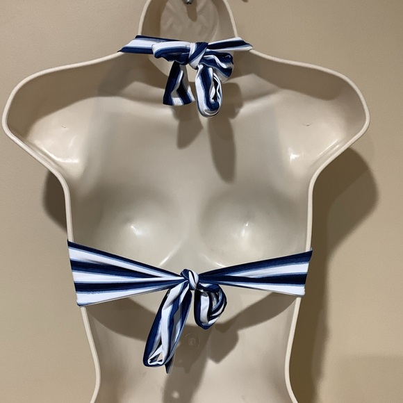 Swim top - Picture 4 of 8